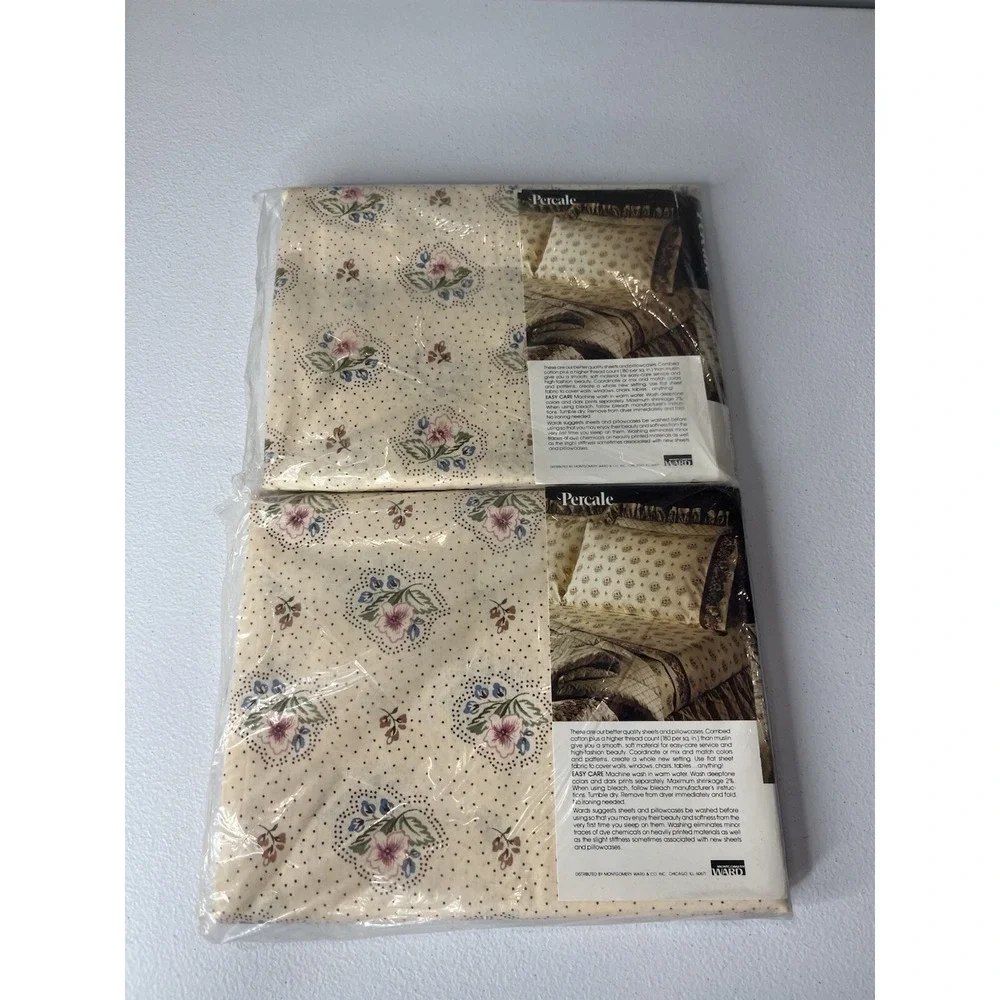 Vtg Montgomery Ward Full Size Flat And Fitted Sheets‎ Floral Brookside Percale